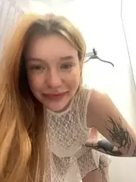 Honey___Hot stripchat stream image