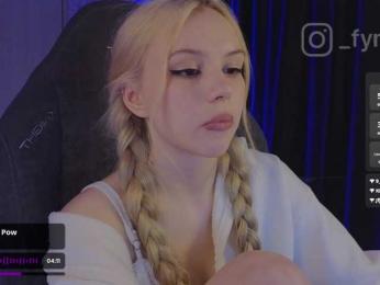 fymryn bongacams stream image