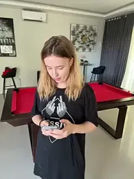 Nura_n_Sarah stripchat stream image