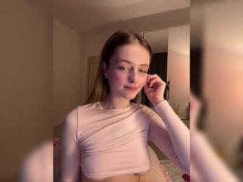 duloveli bongacams stream image