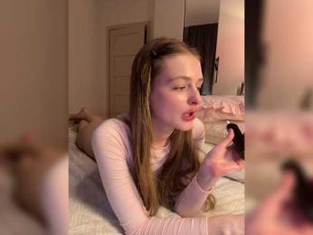 duloveli bongacams stream image