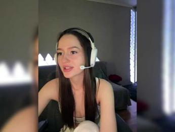 whiteTEA bongacams stream image