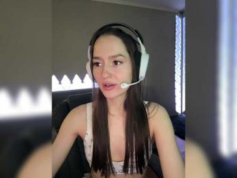 whiteTEA bongacams stream image