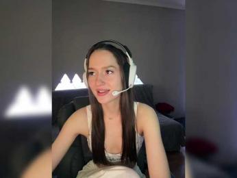 whiteTEA bongacams stream image