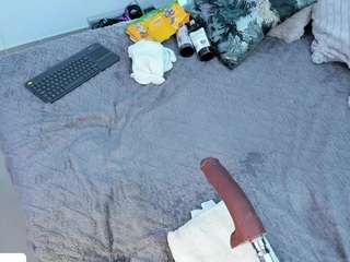 angie-roses camsoda stream image