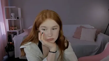 Leahsthetics stripchat stream image