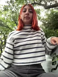 PurpleLinn stripchat stream image