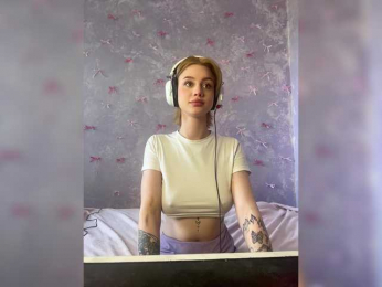 Ice-hot bongacams stream image