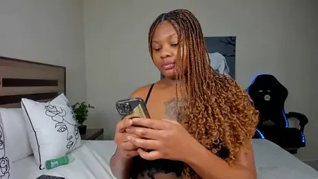 Renee-18 stripchat stream image