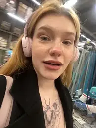 Honey___Hot stripchat stream image