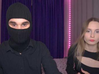 hollyJoys bongacams stream image