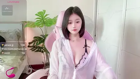 Dennielle- stripchat stream image