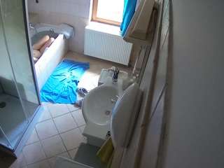 voyeurcam-julmodels-bath-2nd-2 camsoda stream image