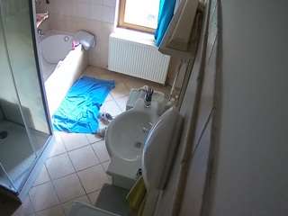 voyeurcam-julmodels-bath-2nd-2 camsoda stream image