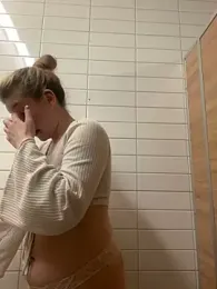 Honey___Hot stripchat stream image