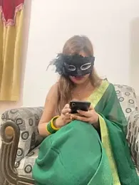 HoneyBearCpl stripchat stream image