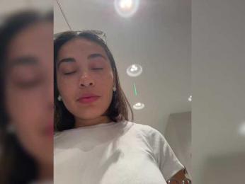 wlcm2talilia bongacams stream image