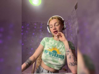 Ice-hot bongacams stream image