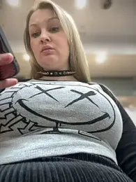 Teya_moon_ stripchat stream image