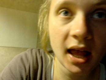 Frummi bongacams stream image