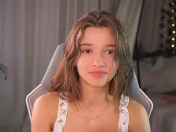 little_poetry chaturbate stream image