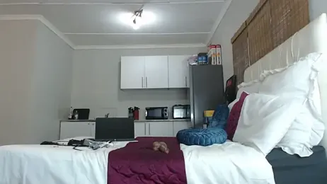 Melanin-Monroeee stripchat stream image