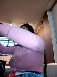 LIZ-06_ stripchat stream image