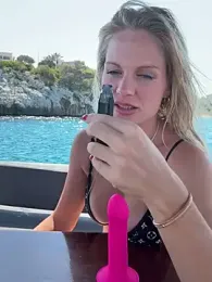 Isabella_kiko stripchat stream image