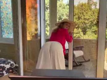 roselyn_rose chaturbate stream image