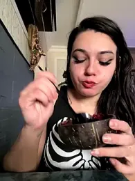 RedAssHottie stripchat stream image