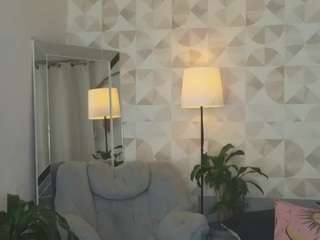 elissecinnamon camsoda stream image