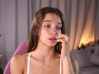 little_poetry chaturbate stream image