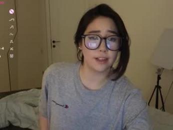 ki_mi chaturbate stream image