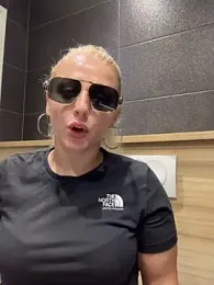 Strongqueen stripchat stream image