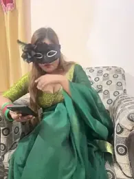 HoneyBearCpl stripchat stream image