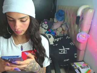 mia-kenner camsoda stream image