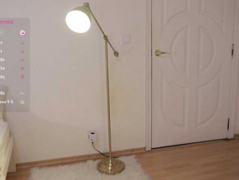 MissEssie bongacams stream image