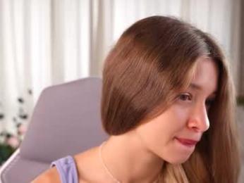 little_poetry chaturbate stream image