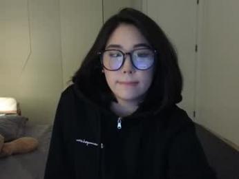 ki_mi chaturbate stream image