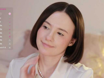 MissEssie bongacams stream image