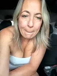 Cherry-red-xo stripchat stream image