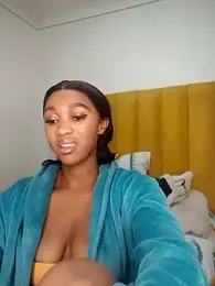 Hannah_107 stripchat stream image