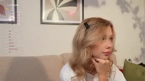 april_blush stripchat stream image