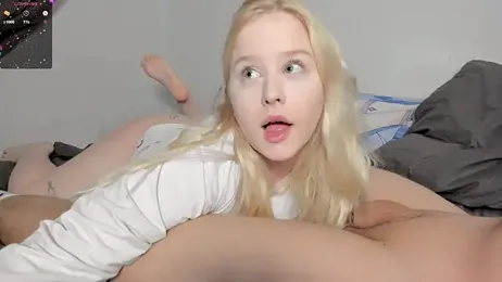 london6a6y stripchat stream image