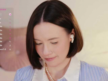 MissEssie bongacams stream image