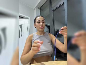 wlcm2talilia bongacams stream image