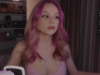 fymryn bongacams stream image