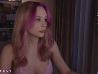 fymryn bongacams stream image