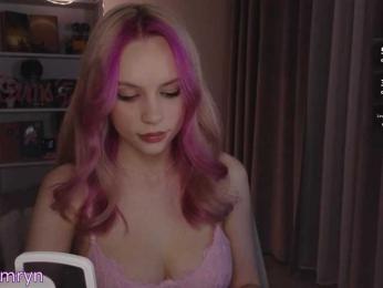 fymryn bongacams stream image