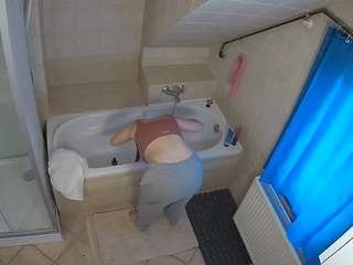 voyeurcam-julmodels-bath-2nd-1 camsoda stream image